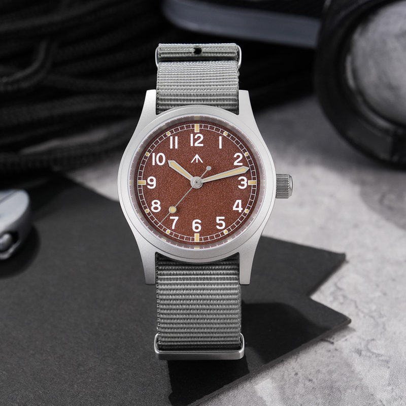 Militado ML12B Mens Watch VH31 - огляд і ціна Electronics Gadgets For Men